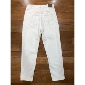 American Eagle Outfitters Stretch Mom Jean White Size 8 Regular